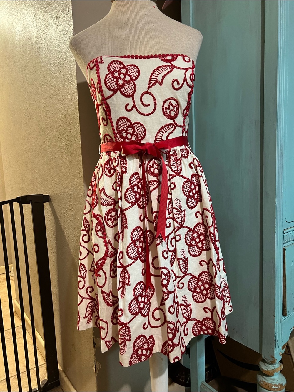 Wendy Katlen Embroidered Strapless Fit Flair Dress Sz 6 Linen Blend Ribbon Belt